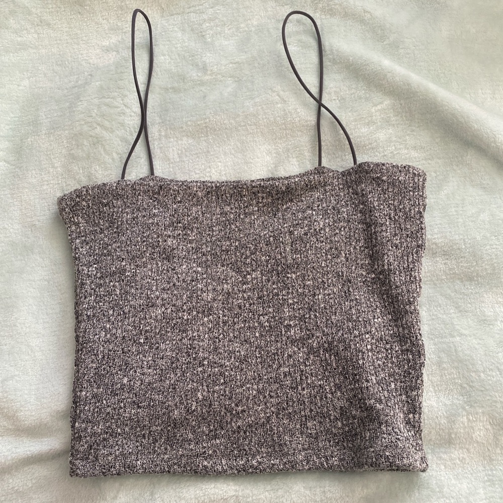 cute and comfy grey tank top